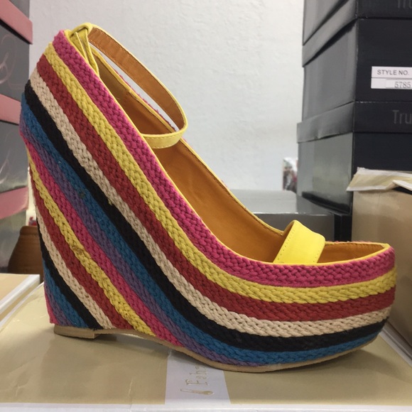 Yellow multi boat wedge - Picture 2 of 4